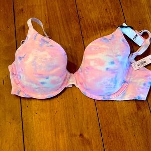 Brand New Tshirt Demi Bra From VS